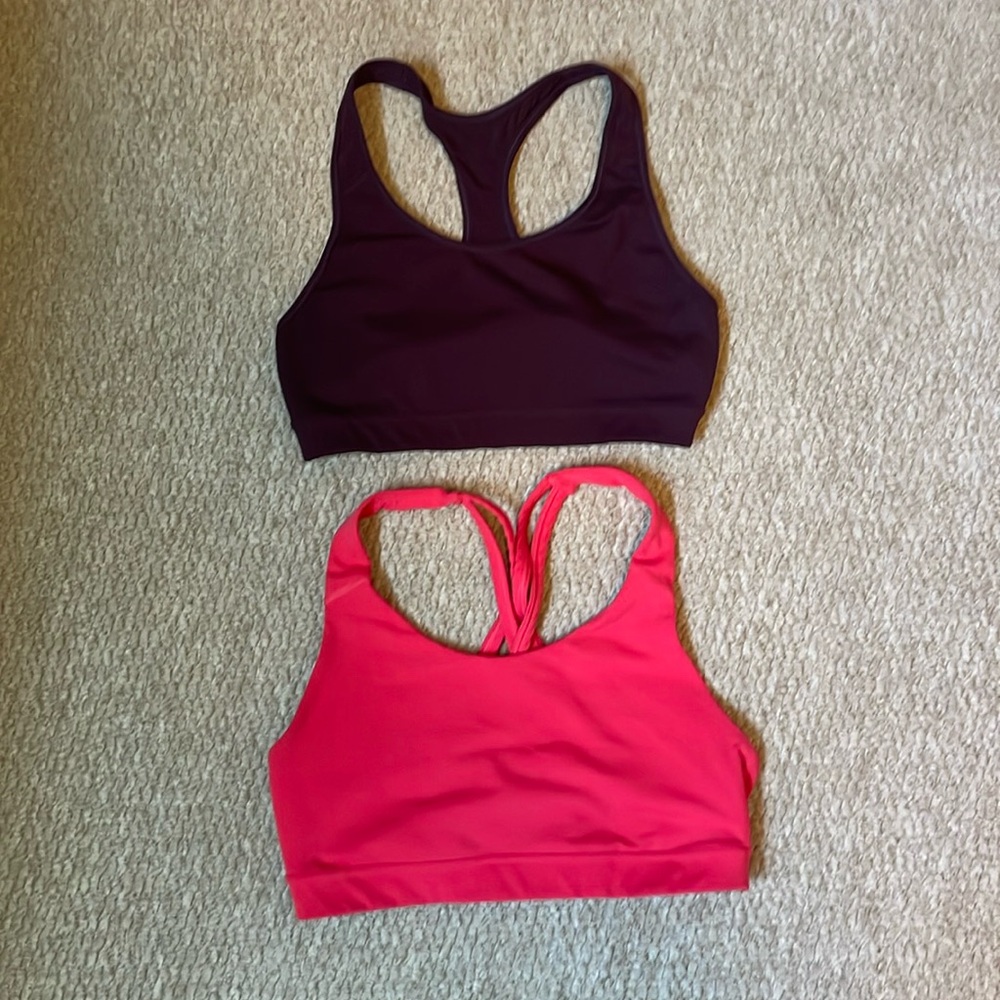 Old Navy lot of 2 sports bra’s